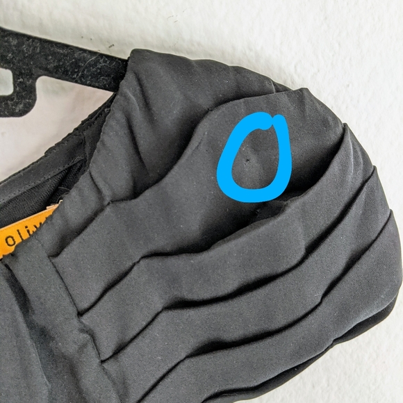 Alice + Olivia LBD Devon Black Dress - Silk Mesh Pleated Cap Sleeves Sheath Sz S - Picture 10 of 12